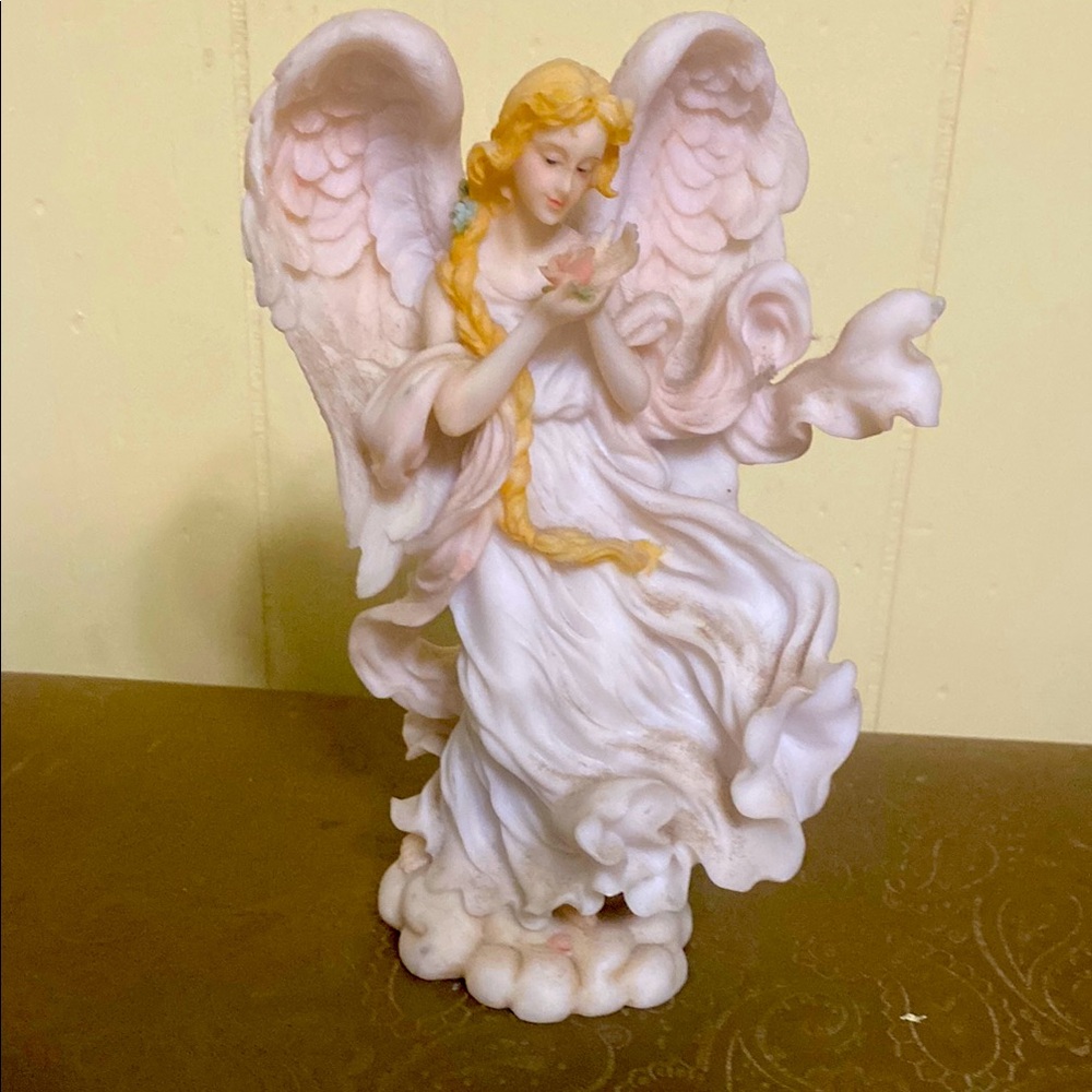 Seraphim Classics Angel Figurine
